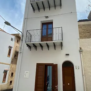 Giada Castellammare del Golfo